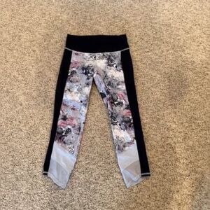 Lululemon If Your Lucky Crop 22” Size 4